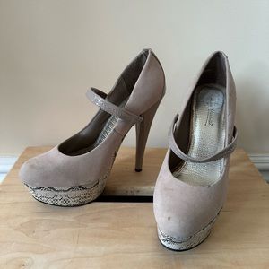 Nude/snakeskin sky high heels